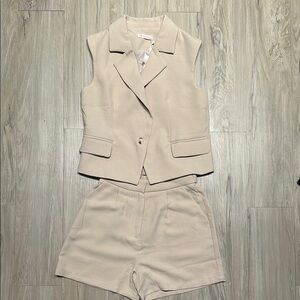 Stylish Beige Women's Vest and Shorts Set Sz XS